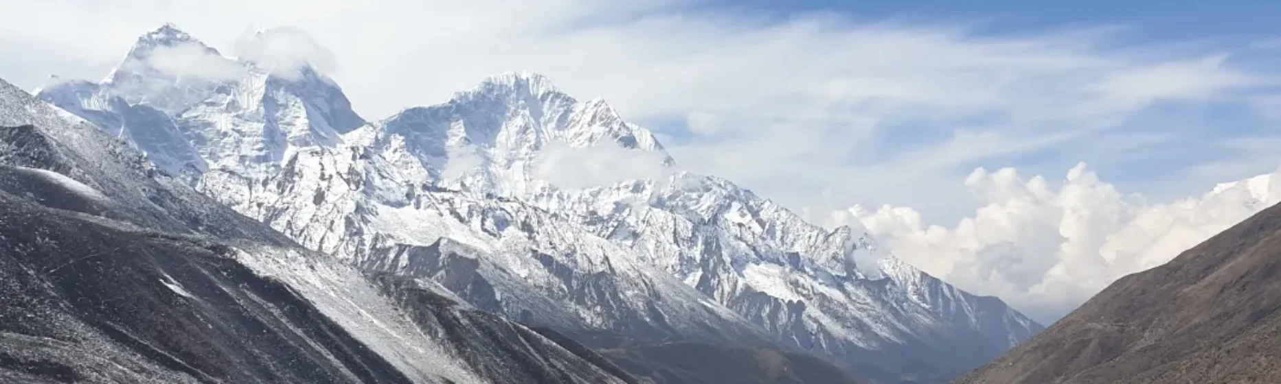 Dramatic mountain views above the Pheriche valley.
