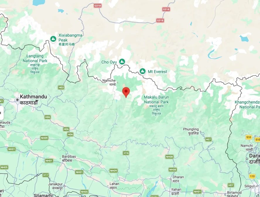 Map showing Phakding location on the Everest Base Camp trek in Nepal.