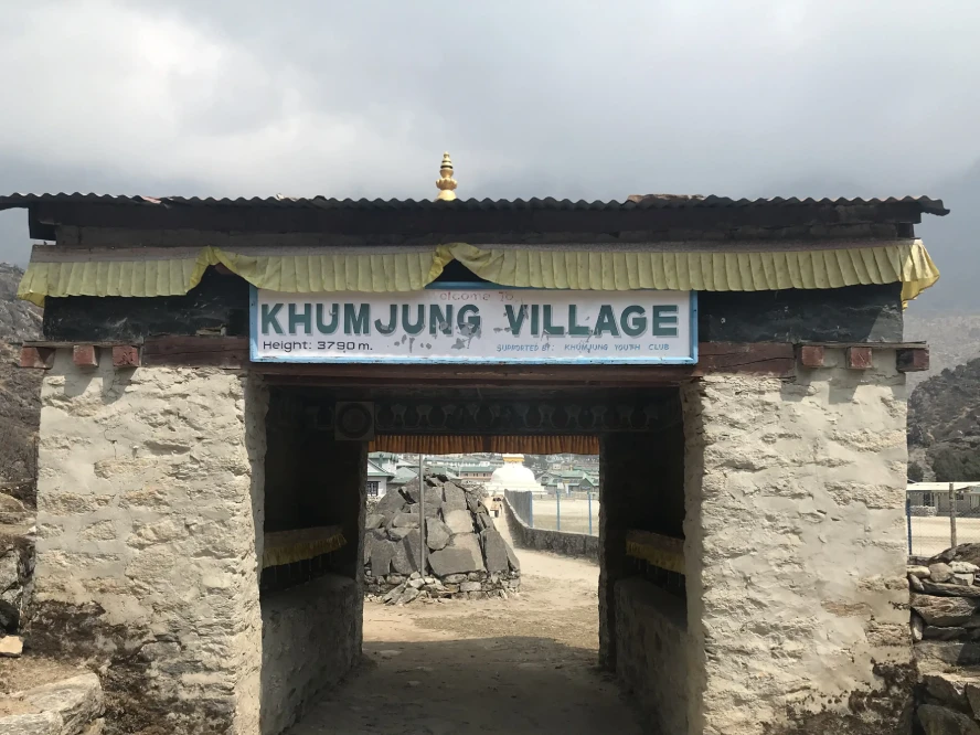 Khumjung village near Namche Bazaar, home to the Hillary School and a Buddhist monastery.